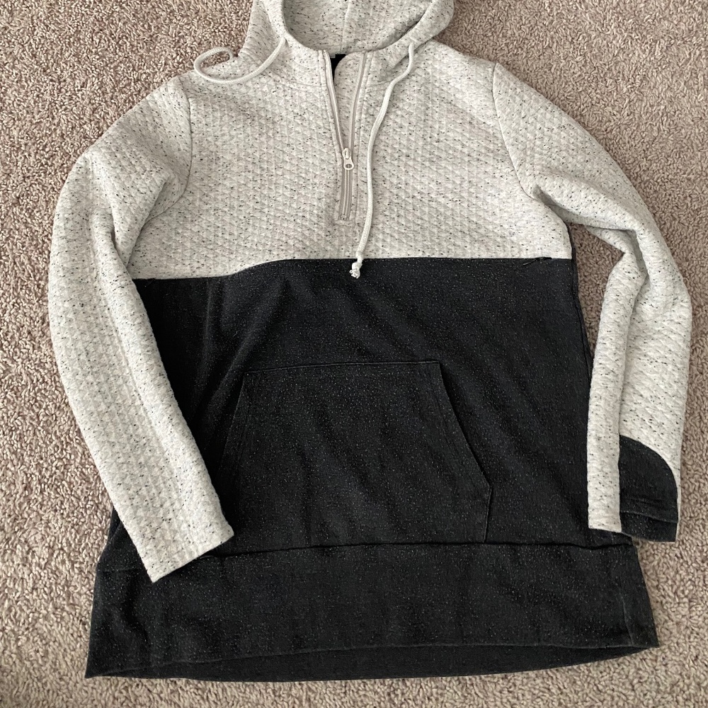 Nursing Queen Hoodie - M